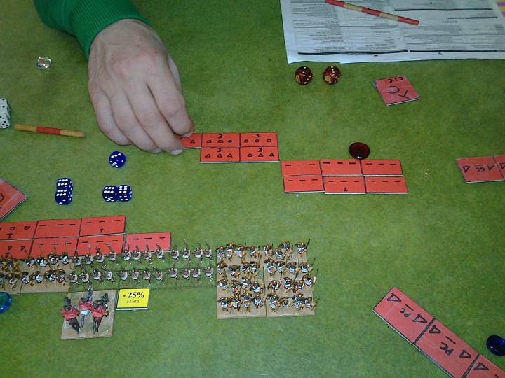 2012-11-16 20.05.38.jpg - Dadurch fallen die Unsterblichen hinten um eine Stufe auf fragmented! (zuvor war eine Sichelstreitwagen BG durchgebrochen, nun mißlang der CT)